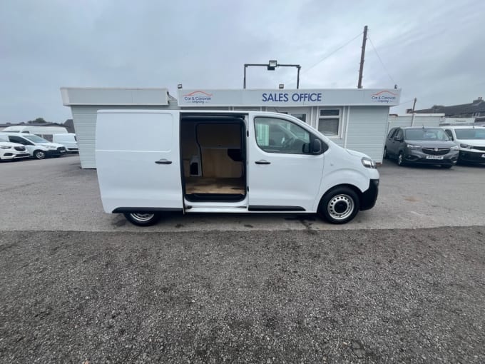 2025 Vauxhall Vivaro