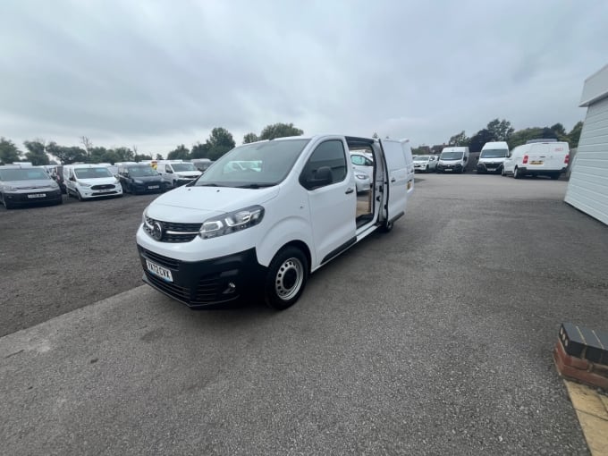 2025 Vauxhall Vivaro
