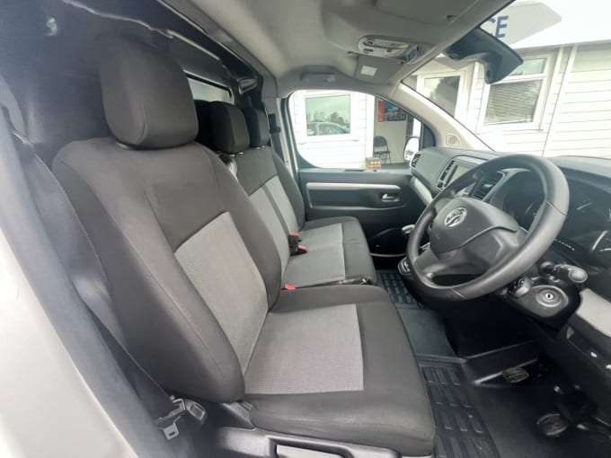 2025 Vauxhall Vivaro
