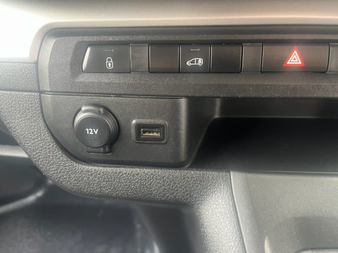 2025 Vauxhall Vivaro