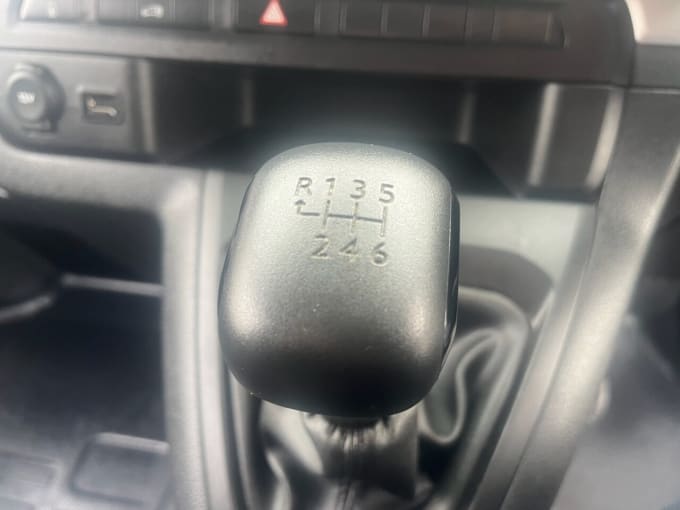 2025 Vauxhall Vivaro