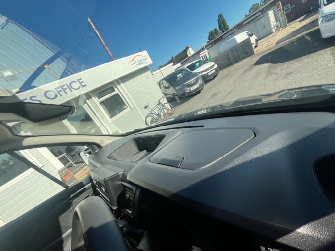 2025 Renault Trafic