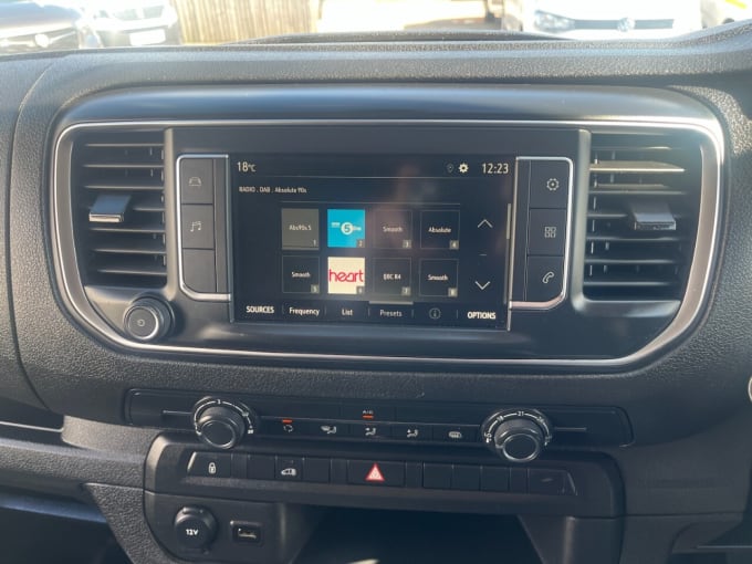 2025 Vauxhall Vivaro