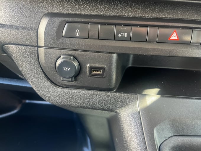 2025 Vauxhall Vivaro