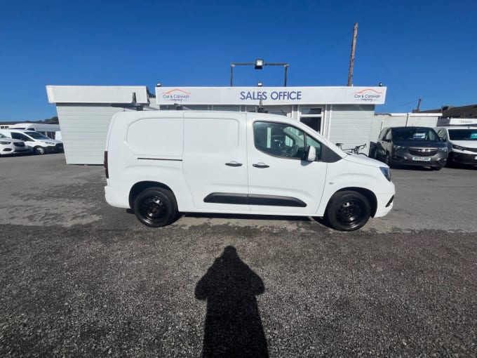 2025 Vauxhall Combo