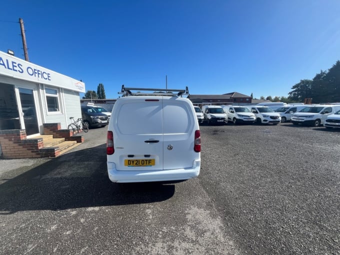 2025 Vauxhall Combo