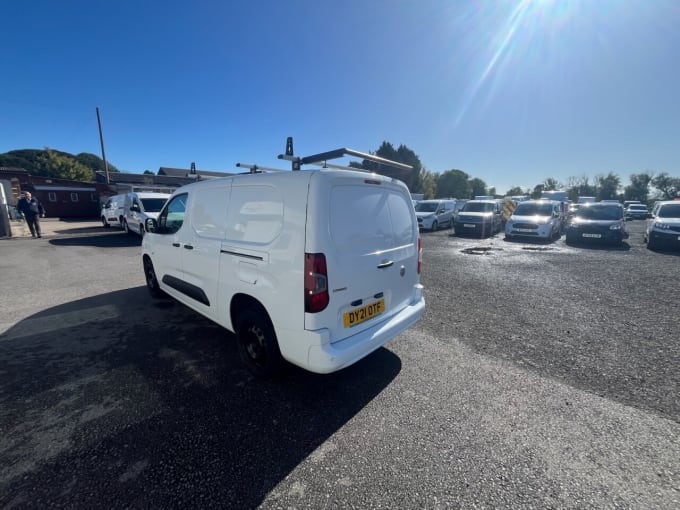 2025 Vauxhall Combo