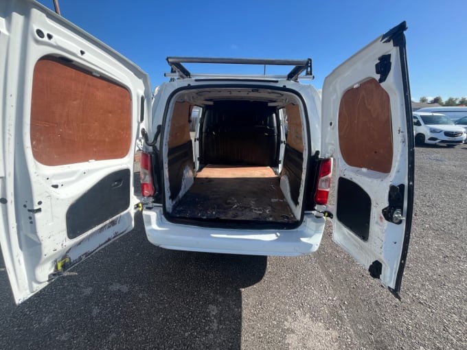 2025 Vauxhall Combo