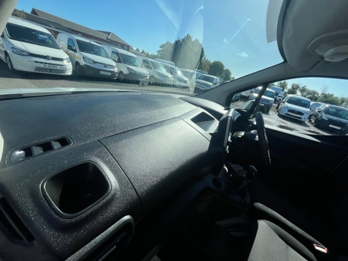 2025 Vauxhall Combo