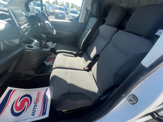2025 Vauxhall Combo