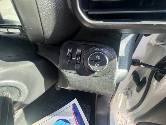 2025 Vauxhall Combo
