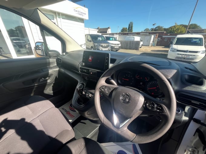 2025 Vauxhall Combo