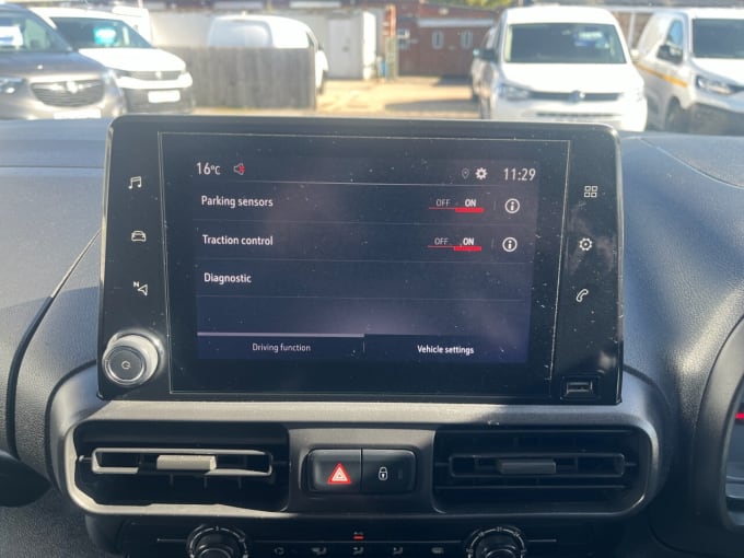 2025 Vauxhall Combo