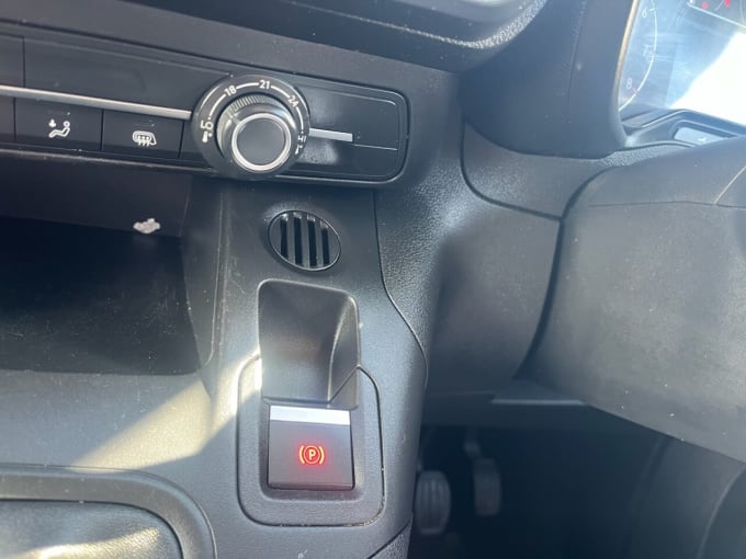 2025 Vauxhall Combo