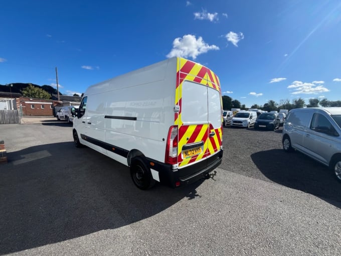 2025 Renault Master