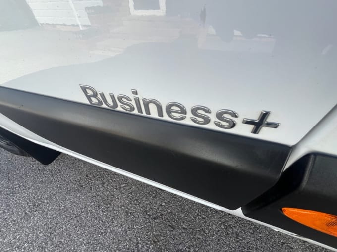 2025 Renault Master