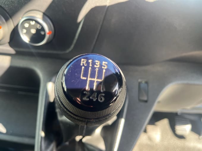 2025 Renault Master