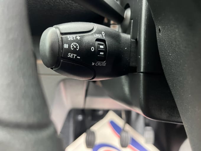 2025 Vauxhall Vivaro