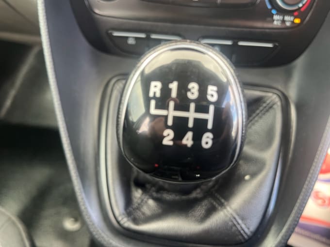 2025 Ford Transit Connect