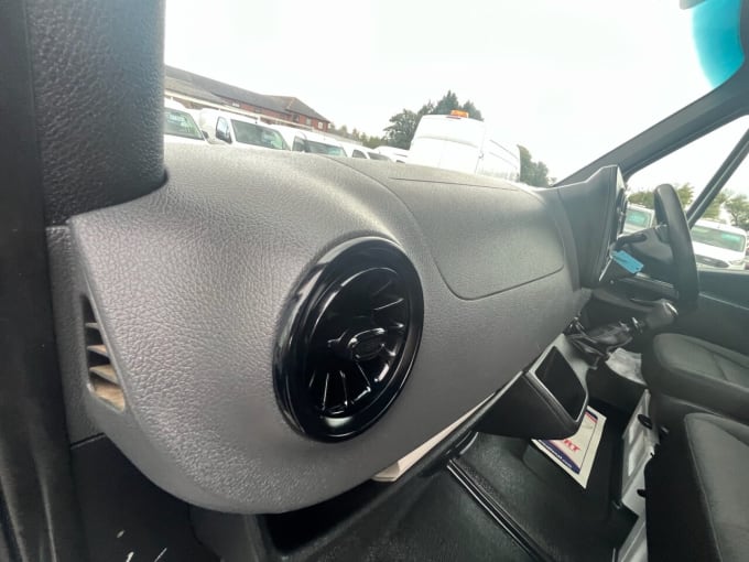 2025 Mercedes-benz Sprinter