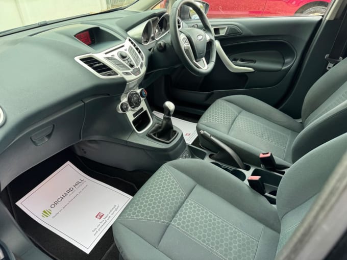 2011 Ford Fiesta