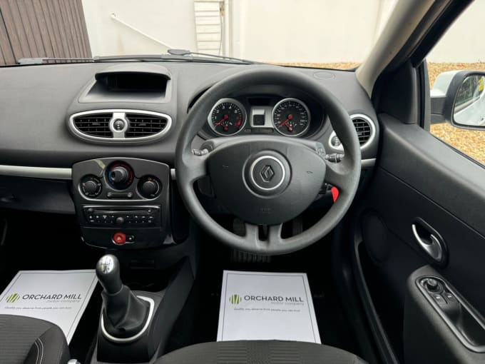 2011 Renault Clio