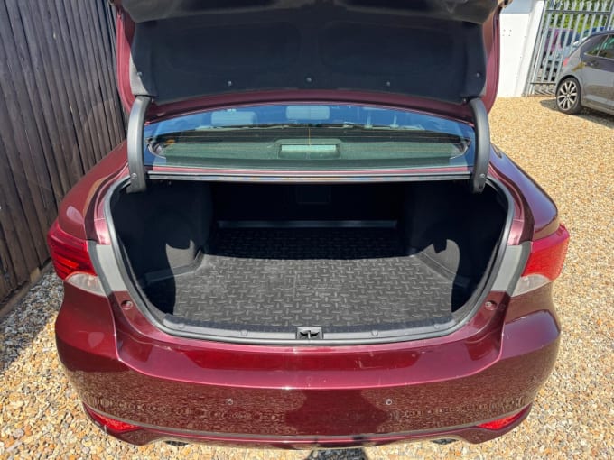 2012 Toyota Avensis