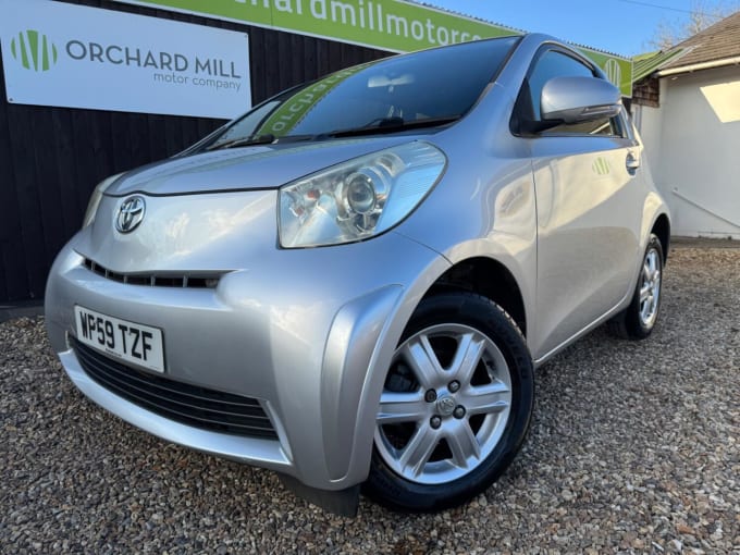 2010 Toyota Iq