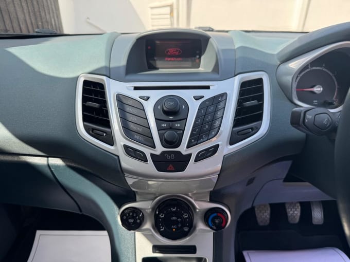 2011 Ford Fiesta