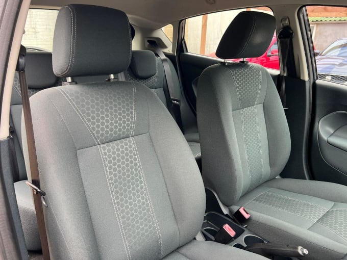 2011 Ford Fiesta