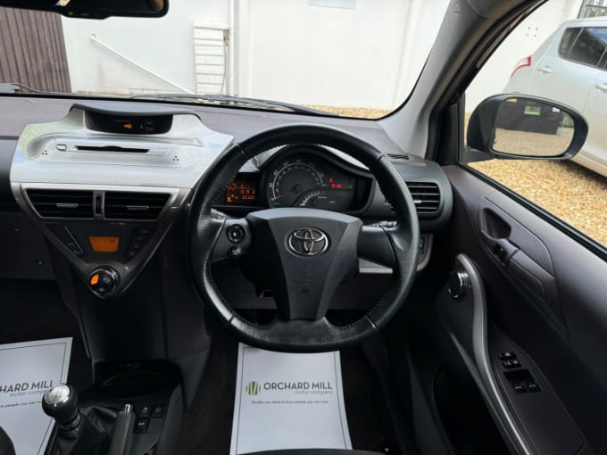 2010 Toyota Iq