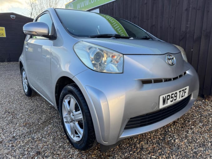 2010 Toyota Iq