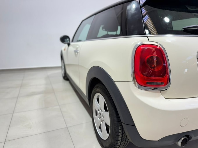 2025 Mini Hatch