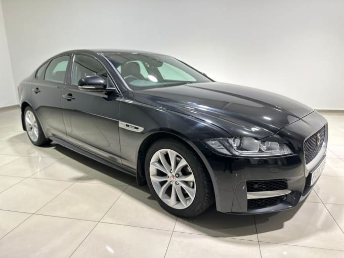 2018 Jaguar Xf