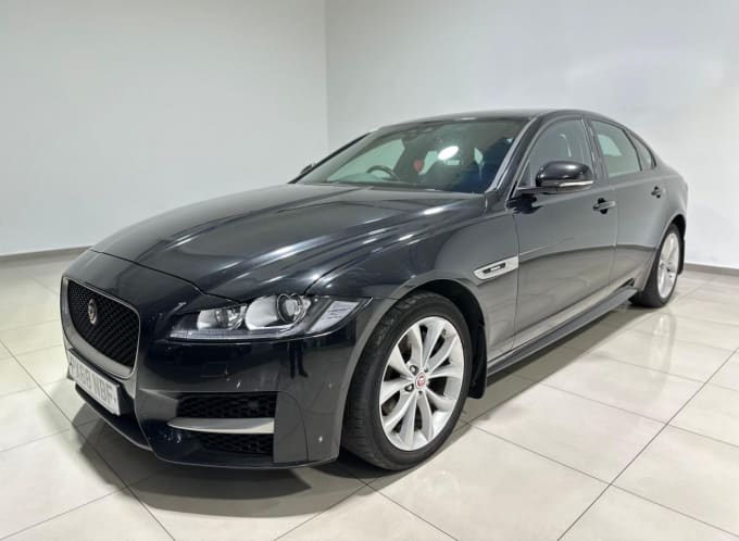 2018 Jaguar Xf