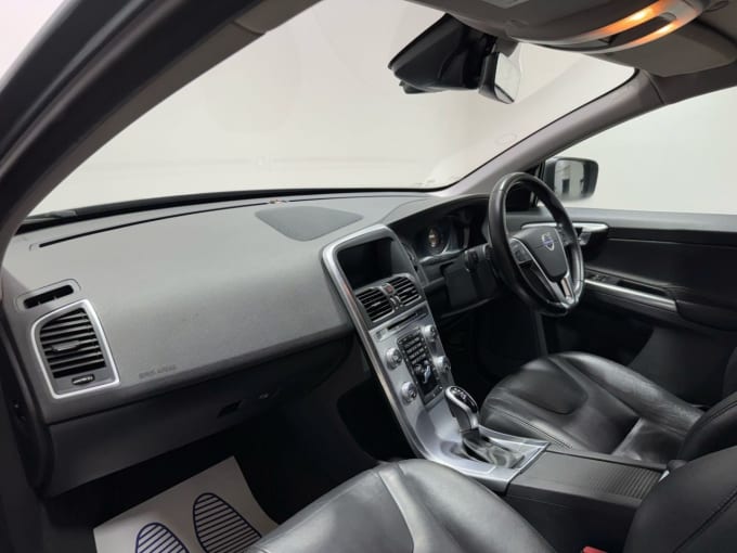 2025 Volvo Xc60