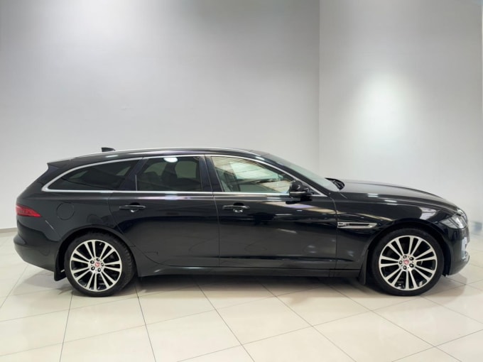 2025 Jaguar Xf