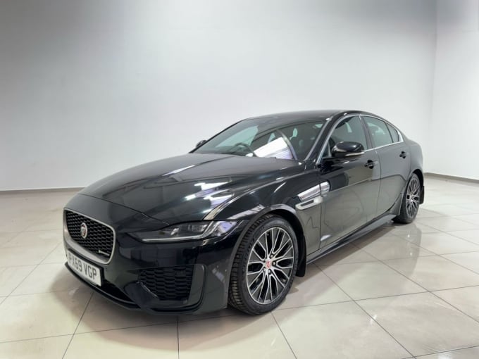 2025 Jaguar Xe