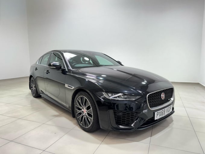 2025 Jaguar Xe