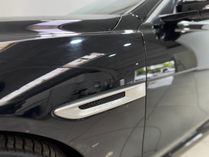 2025 Jaguar Xe