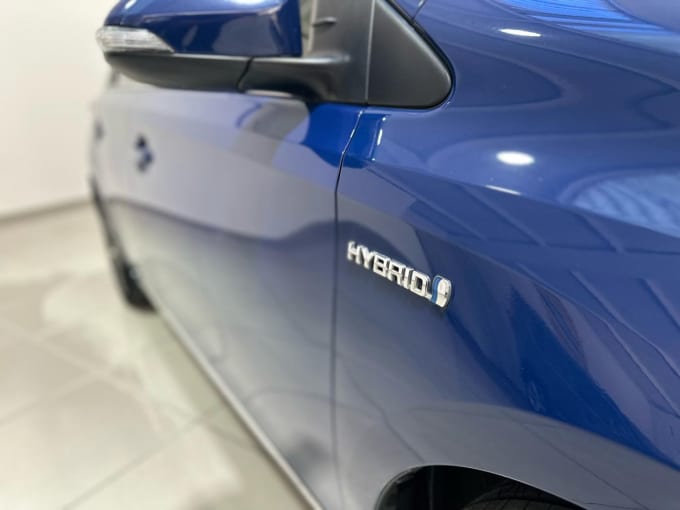 2025 Toyota Auris