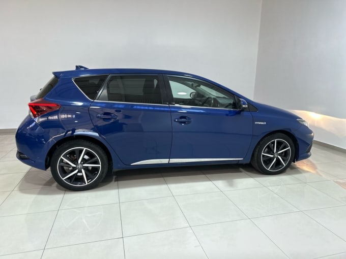 2025 Toyota Auris
