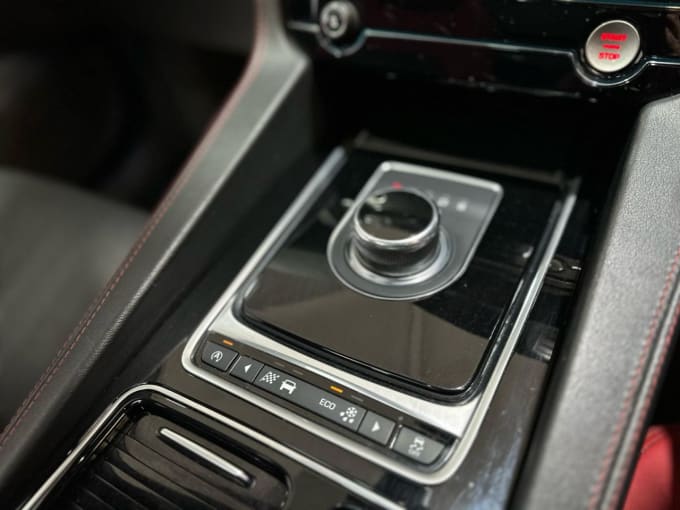 2025 Jaguar F-pace