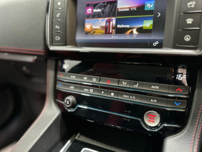 2025 Jaguar F-pace