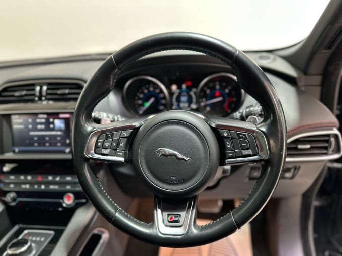 2025 Jaguar F-pace