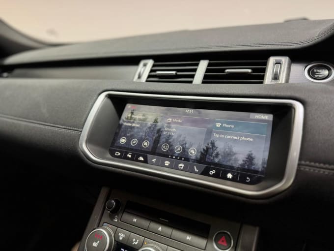 2025 Land Rover Range Rover Evoque