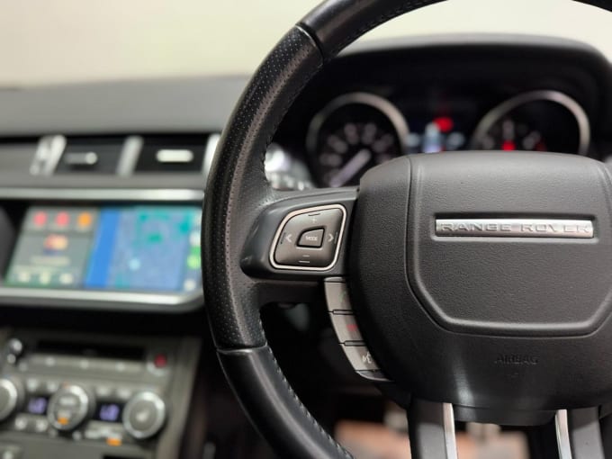 2025 Land Rover Range Rover Evoque