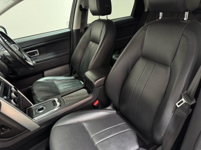 2025 Land Rover Discovery Sport