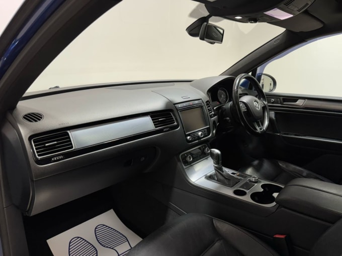 2025 Volkswagen Touareg