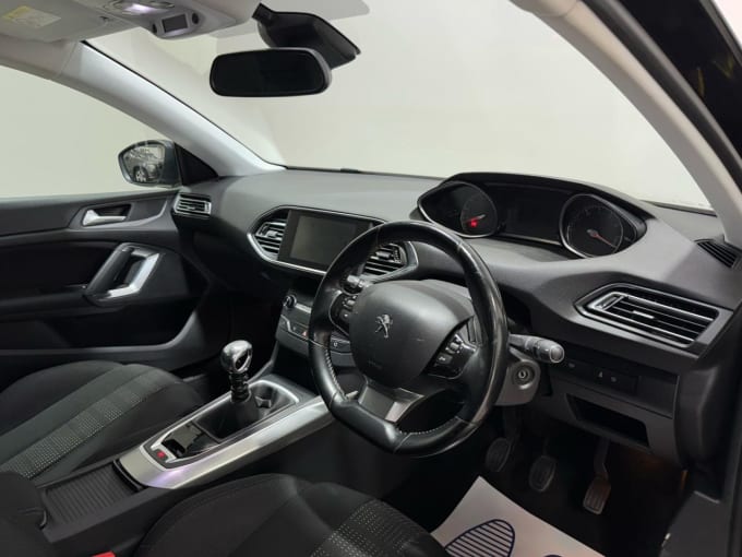 2025 Peugeot 308